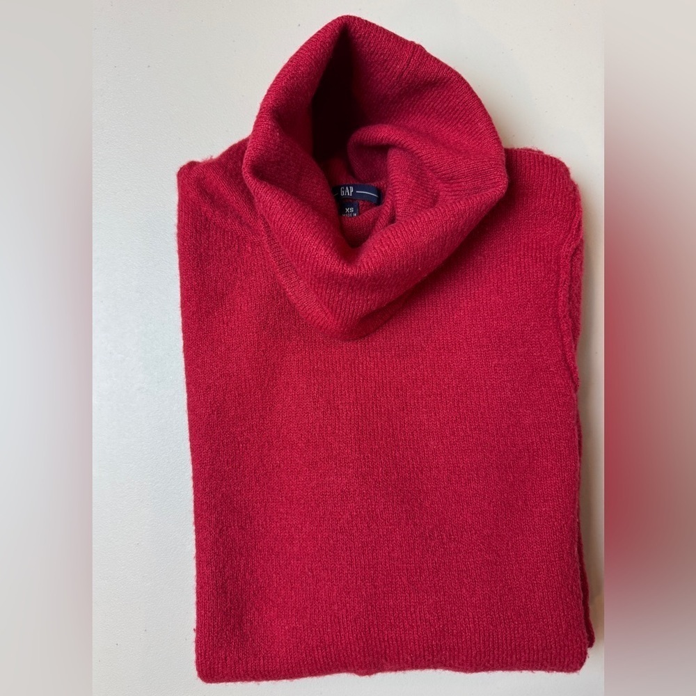 GAP Vintage Red Turtleneck Sweater Extra Small Soft Classic